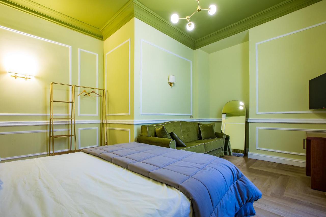 Hold - Luxury Bed & Breakfast