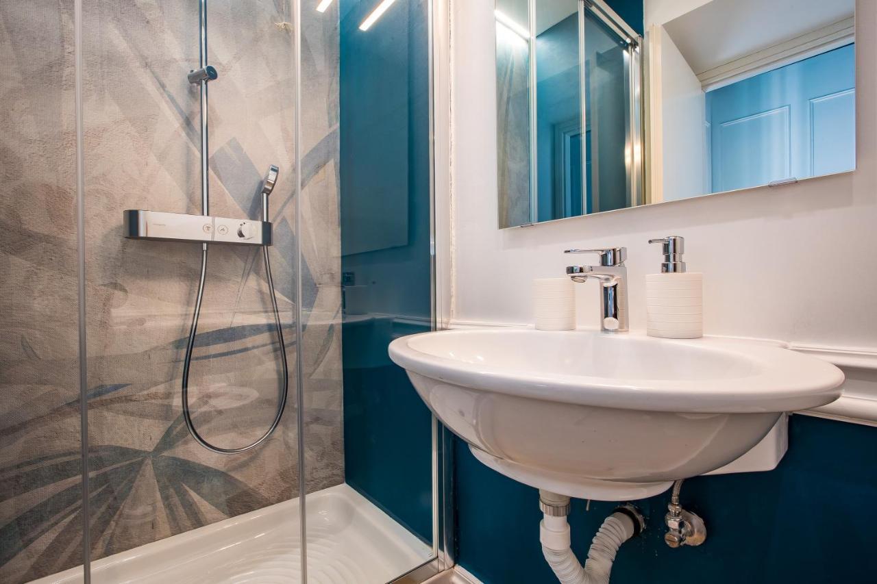 Bed & Breakfast Hold - Luxury Roma