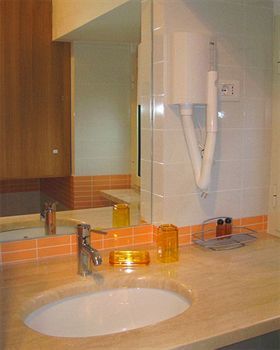 Hold - Luxury Bed & Breakfast 2*