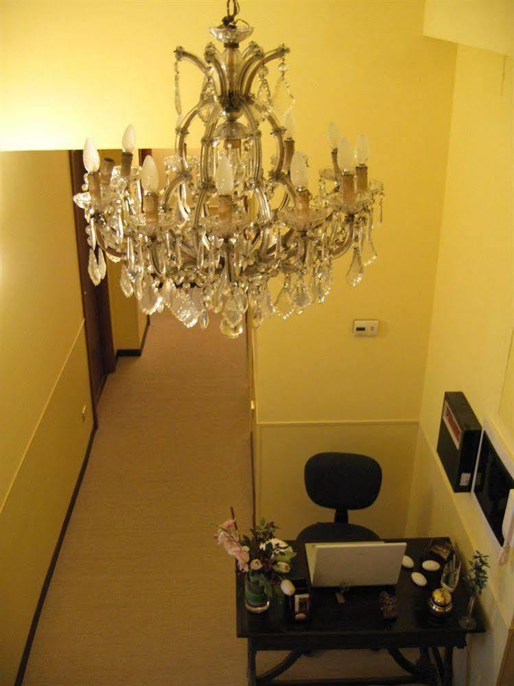 Bed & Breakfast Hold - Luxury 2*