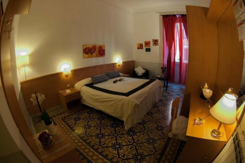 Hold - Luxury Bed & Breakfast